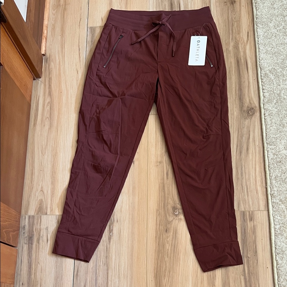 Athleta Trekkie North Jogger Maroon